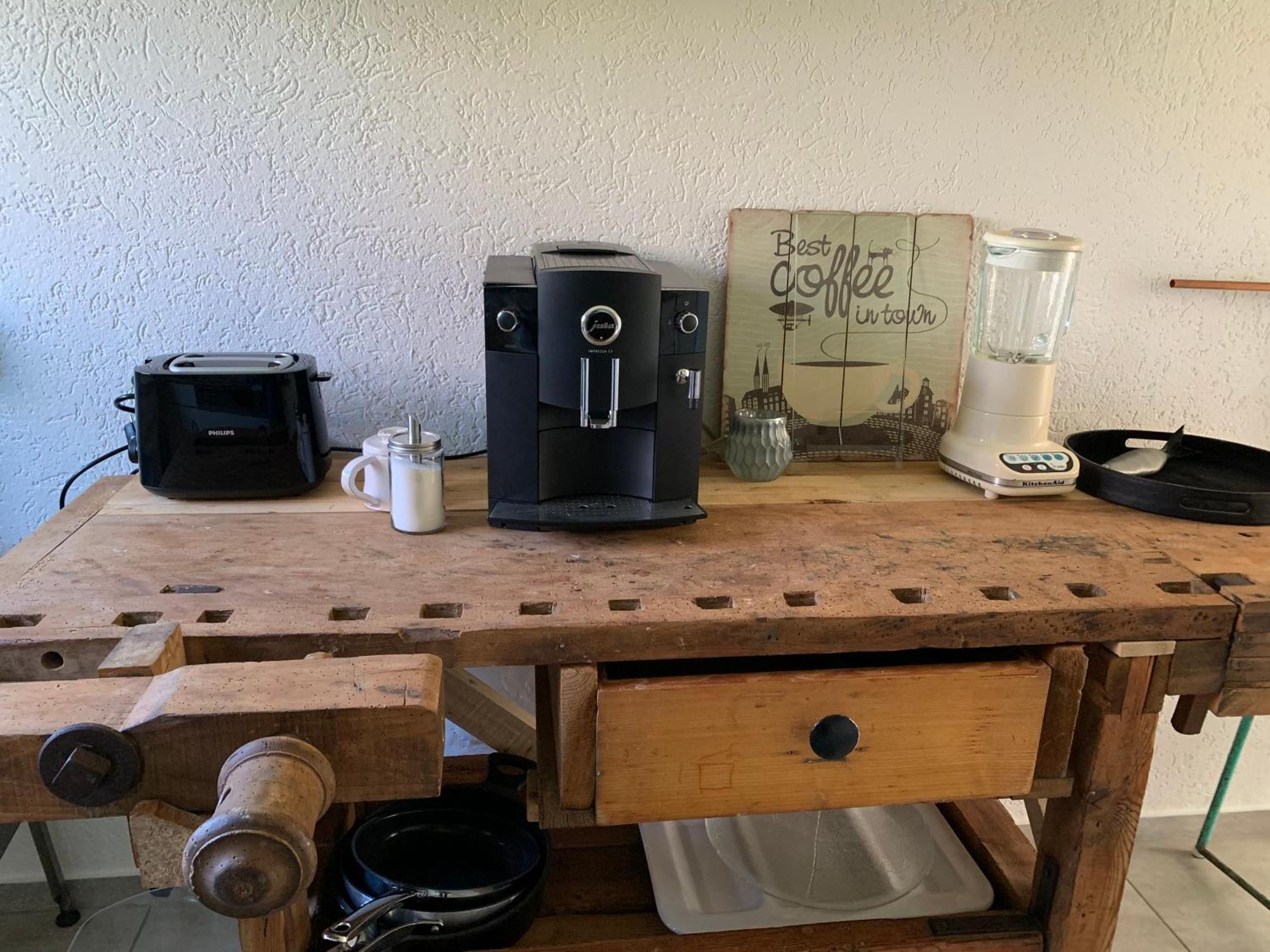 Ferienwohnung Ruhig, Sonnig Und Etwas Speziell Hilzingen Exterior foto